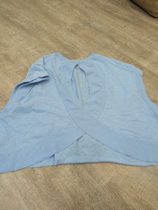 NWT Harmony Balance Blue Sleeveless Top Size Medium Black - Image 2