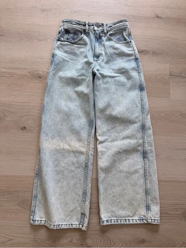 Sezane Light Blue Wide-Leg Denim Jeans - Image 2