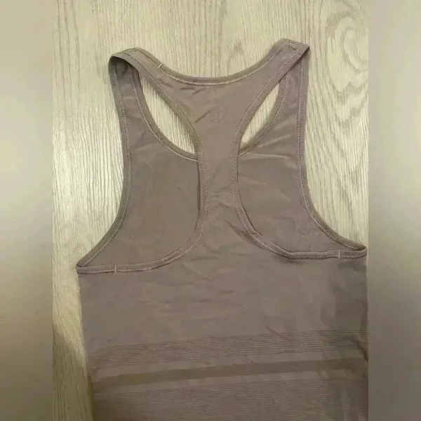 Lululemon Athletica‎ Gleam and Glow Tank Frosted Mulberry - Image 5