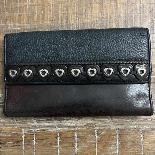 Brighton Vintage Leather Wallet with Silver Tone Hearts and Leather Hearts. - Image 10