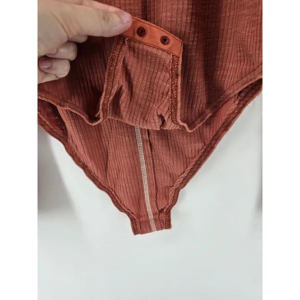 POL Bodysuit Women L YKP173 Rust Orange Floral Trim Ribbed Long Sleeve EXCELLENT - Image 2