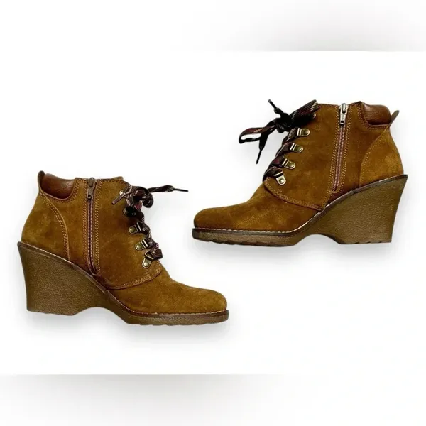White Mountain Liberty Leather Wedge Booties Size 10 - Image 3