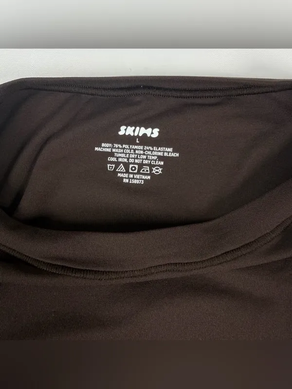 Skims Long Sleeve Crew Neck Cocoa Bodysuit Stretch Snap Closure Women's Size L - Image 6
