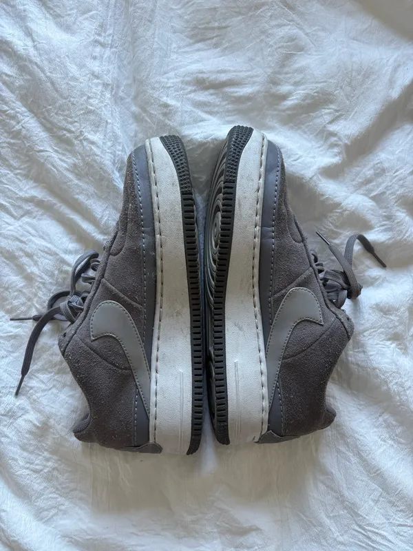 Nike Air Force 1 - Image 2