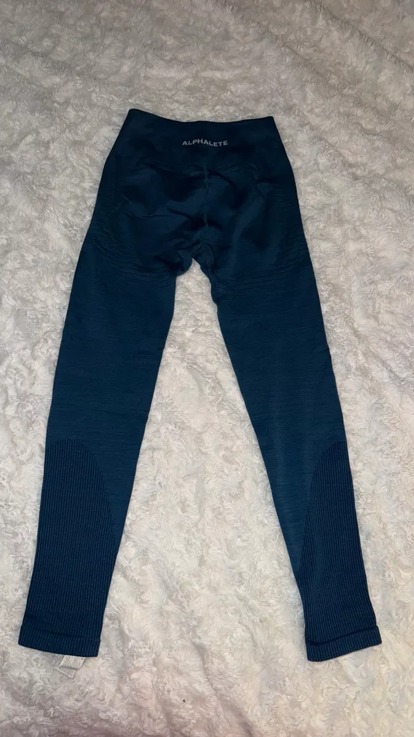 Alphalete Leggings - Image 2