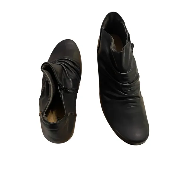 Naot Leather Ankle Booties Black Heeled Boots Side Zip size 41 US 10-10.5 - Image 8