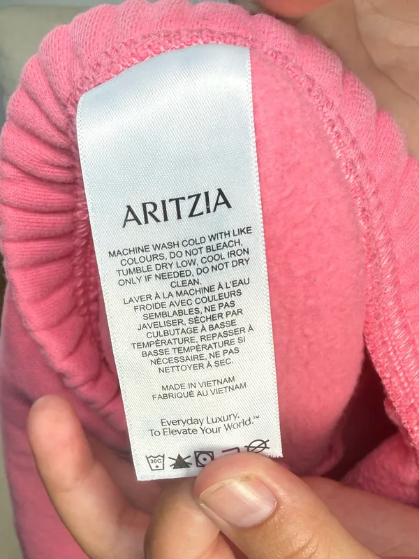 Aritzia Sweatfleece Cozy Fleece Hi Rise Mini Short 3” Size medium - Image 4