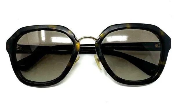 Prada sunglasses made in Italy - Image 3
