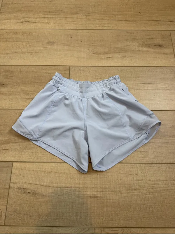 Lululemon Hotty Hot Low Rise Lined Shorts 4” Powder Blue Size 4 Running Swift - Image 2