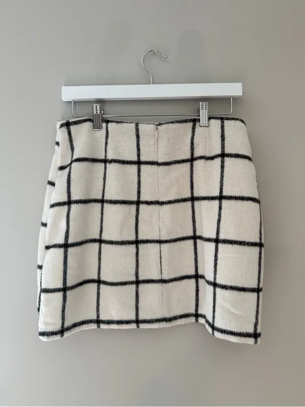 Altar’d State Cream Black Windowpane Plaid Mini Skirt Size Large - Image 6