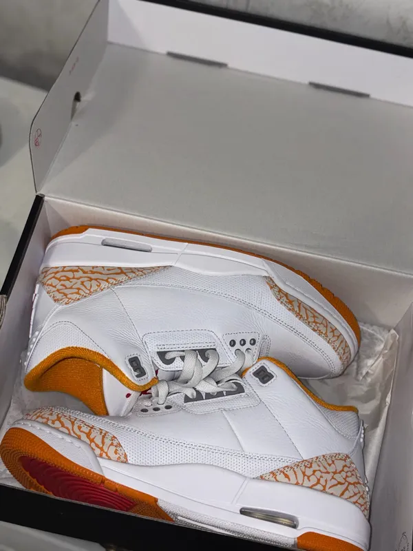 Air Jordan Retro 3 - Image 2