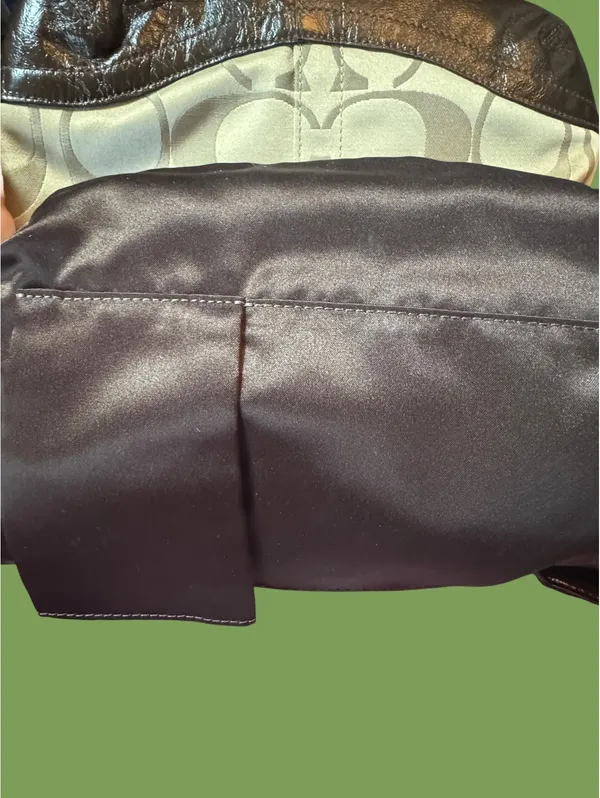 Coach F1616 Signature Buckle Shoulder Crossbody Bag - Image 5