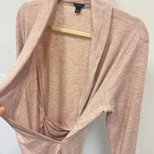 Ann Taylor Nude Pink Heathered Draped Shawl Neck Faux Wrap Top Sweater Large - Image 6