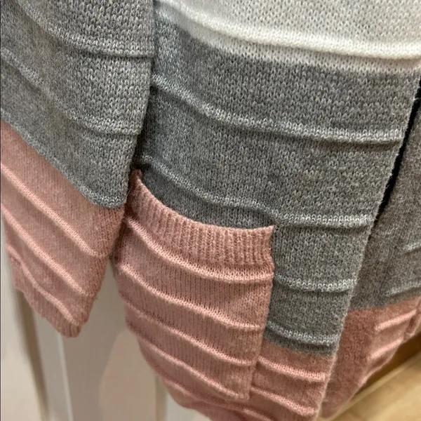 Cozy & Chic XXL Pink, White & Gray Cardigan – Soft Knit, Open Front - Image 3