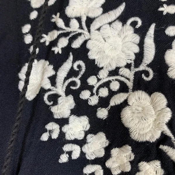 Old Navy Womens Black Embroidered Tunic Shirt Long Sleeve V Neck‎ Size S - Image 5