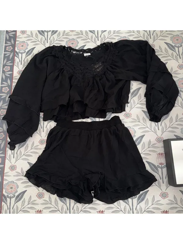 Le lis Black ruffle set with lace trim #ruffles #matching - Image 2