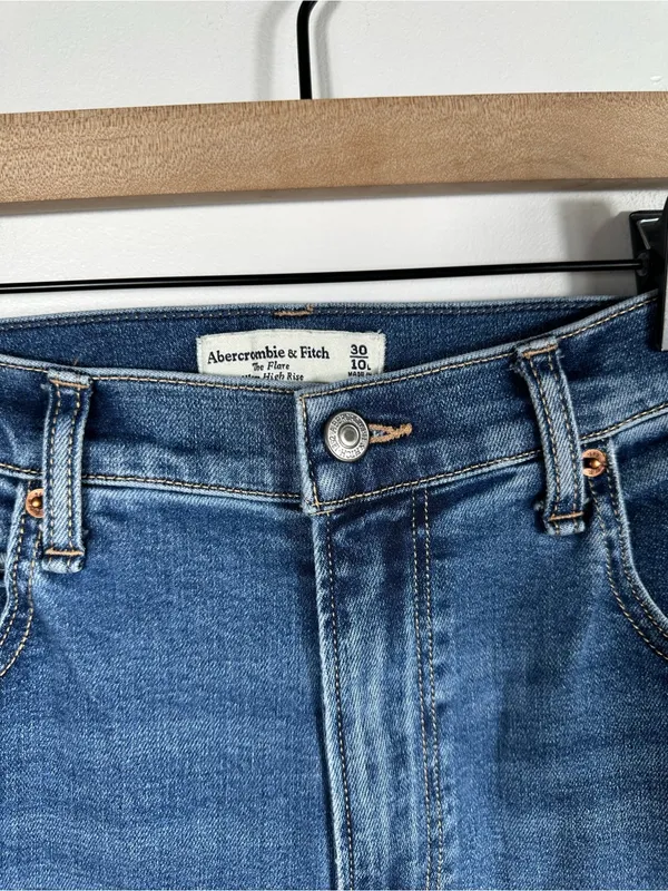 Abercrombie &‎ Fitch The Flare Ultra High Rise Jeans Medium Wash Size 30 Long - Image 7