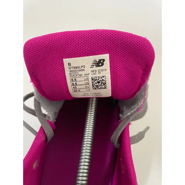 New Balance Lightweight Trail Sneakers Gray Pink Women's Size 8.5 - Image 8