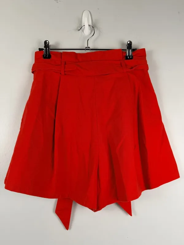 Petal & pup red Maya High Waisted Paperbag Shorts size small - Image 4