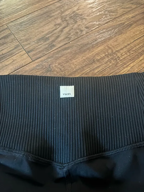 Vuori Shorts Black - Image 2
