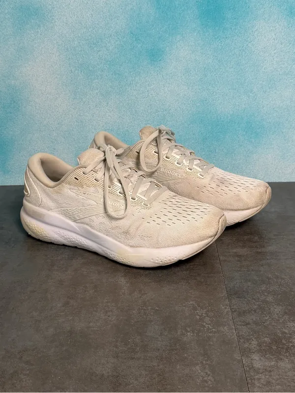 Brooks Ghost 16 Women's White/Pale Gray Running Shoes 1204071B151 Size 7.5B - Image 2