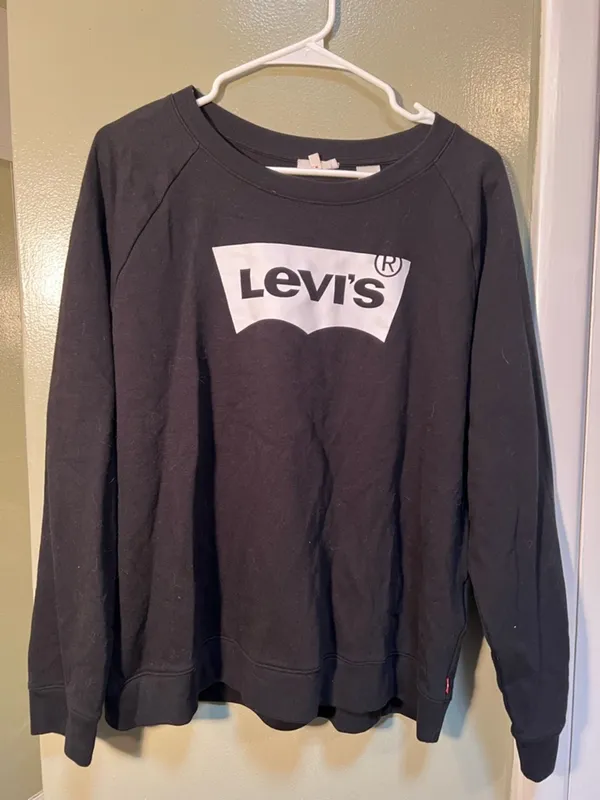 Levi's Women's Size XL Crewneck Sweatshirt Black White Batwing Graphic Classic - Image 2