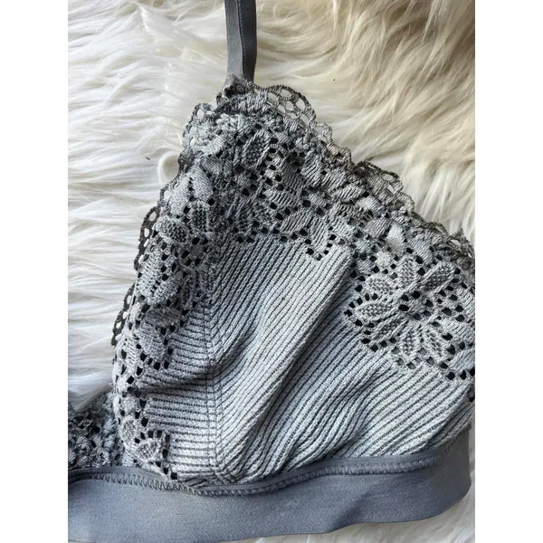 Gray Lace Trim Bralette with Adjustable Straps - Image 2