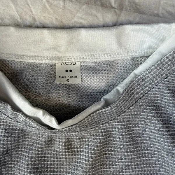 Women's Large Long Sleeve Crew Neck Grey White Top Size L #260378 - Image 3