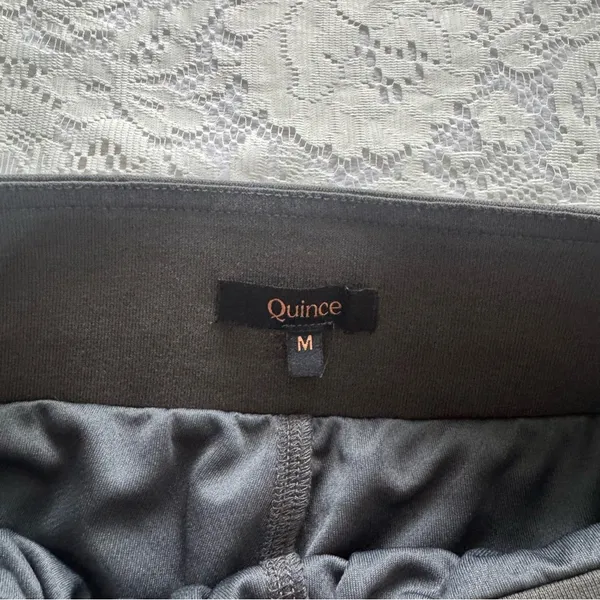 Quince Athleisure Womens Skort Size M Gray Performance Tech Athletic Zip Pockets - Image 3