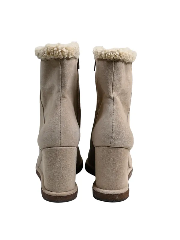 Vince Camuto Women's 7 M Bevvisa Tan Suede Upper Wedge Bootie - Image 5
