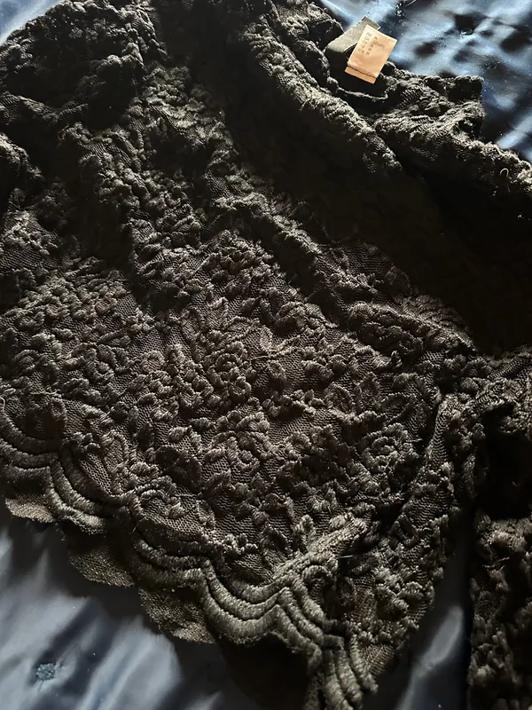 Lace Top Black - Image 3