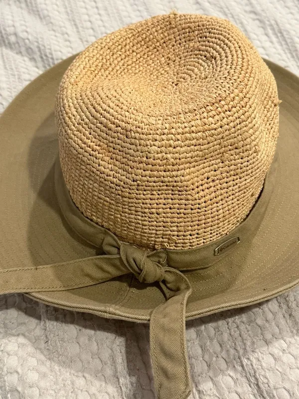 Columbia Sportswear Women's Straw and Canvas Sun Hat - Image 3