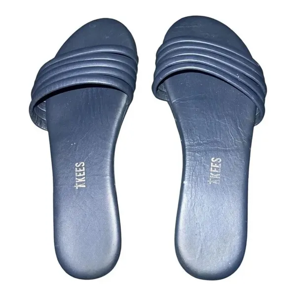 ✨Tkees Serena Navy Sz 7 Sandals✨ - Image 6