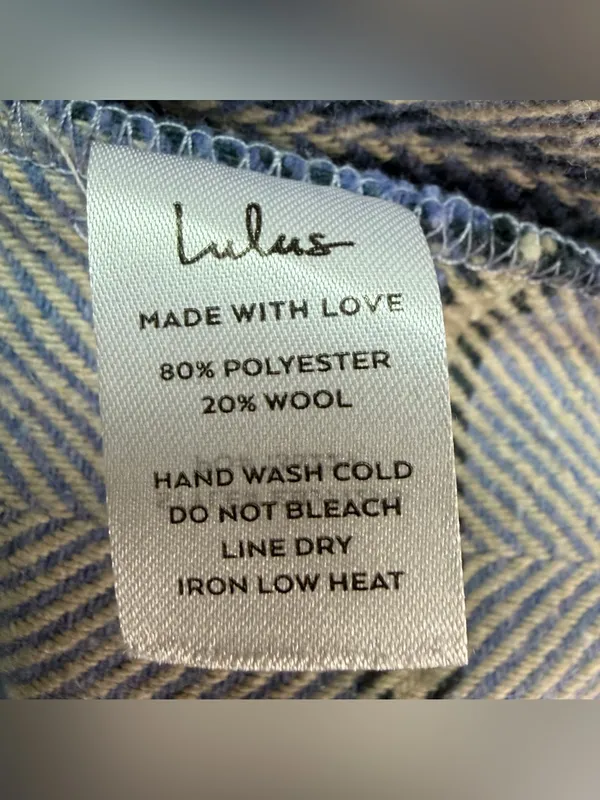 NWT Lulus Women’s Keep It Cool Blue Plaid Long Sleeve Shacket Jacket Size Small - Image 6