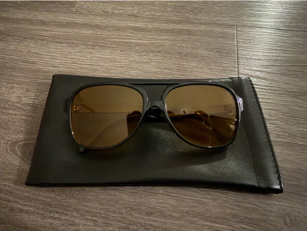 Amazon Glasses - Image 2