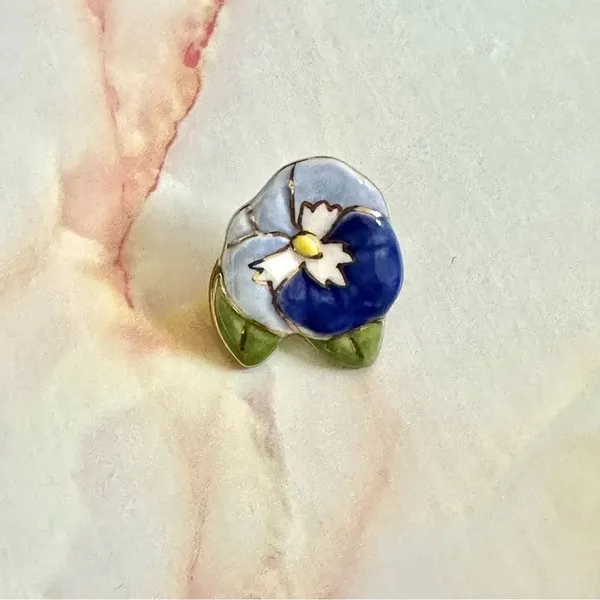 Blue floral pin - Image 2