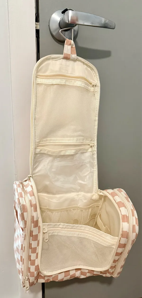 Amazon Narwey Hanging Toiletry Travel  Bag - Image 5