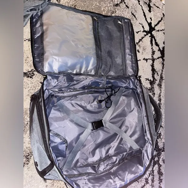 ⚠️ SOLD ⚠️Travel backpack Gray - Image 9