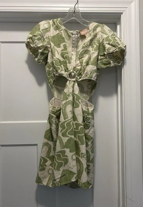 Show Me Your Mumu Green Floral Puff Short Sleeve Cut Out Mini Dress Size Medium - Image 3