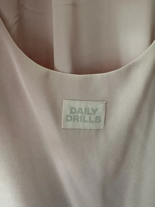 Daily Drills Silky Dress Mini - Image 4
