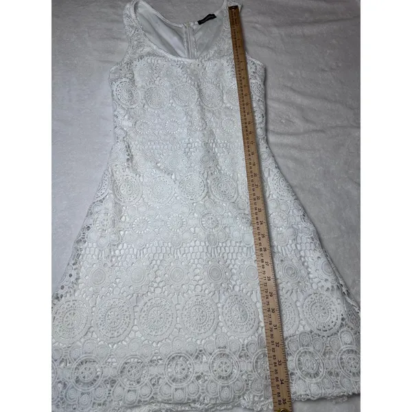 Youarenotalone White Crochet Lace Medallion Mini Dress Sleeveless Medium - Image 7