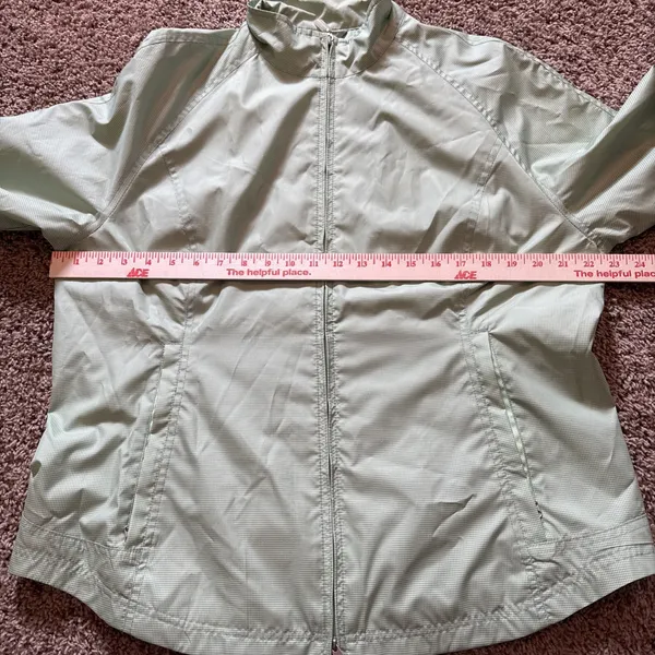 the Cutter & Buck Roam Eco Full‎ Zip Womens Jacket Poplar Green Size XL NWT - Image 5