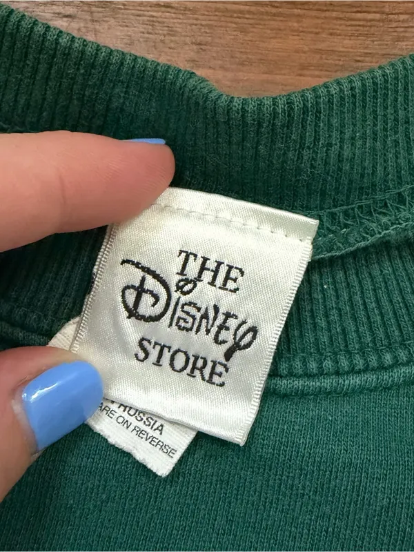 Vintage Disney Store Winnie the Pooh “Bundle O’ Joy” Crewneck Sweatshirt Green - Image 4