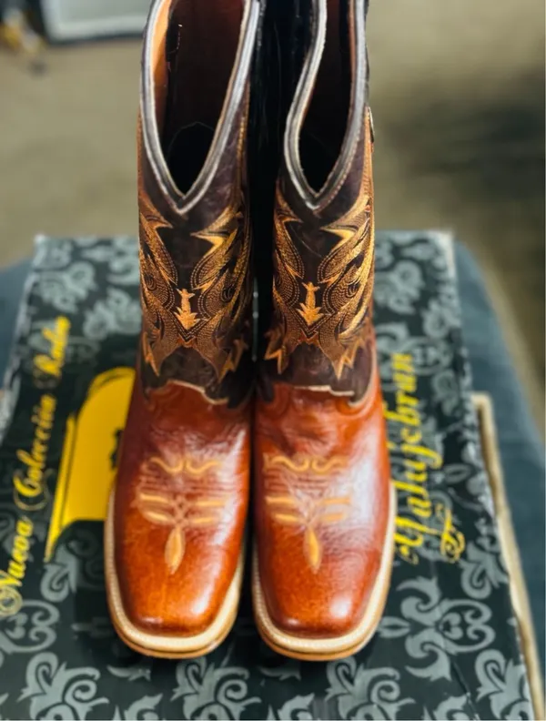 Yalujobran women boots Size 8 Style Sofia-1 Color chedron Leather vacuno - Image 2