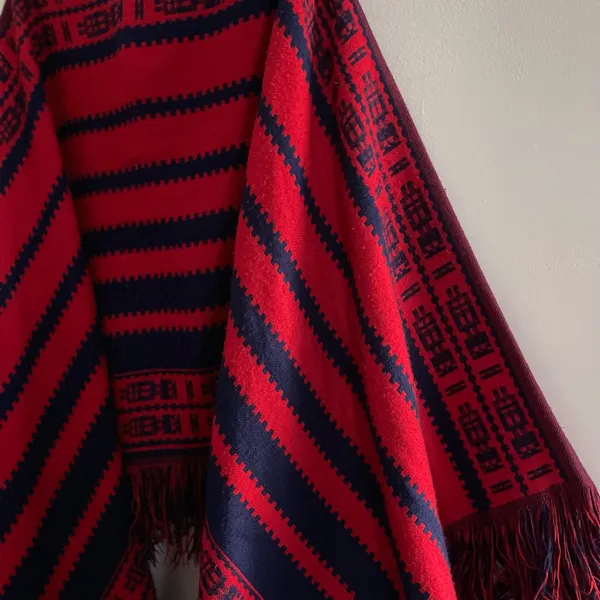 Vintage Red Navy Tribal Stripe Knit Blanket Poncho Fringe OS Western Cowgirl - Image 7