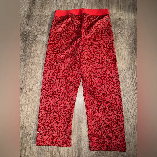 NIKE Pro Dri-Fit Red Capri Compressions - Image 8