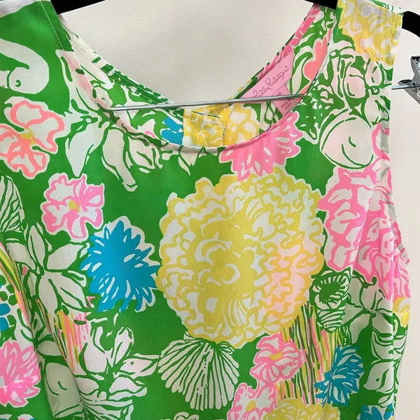 Lilly Pulitzer size medium silk top - Image 2