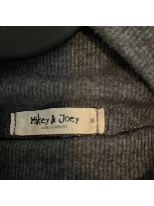 Mikey and Joey Gray Ribbed Shirt - Image 3