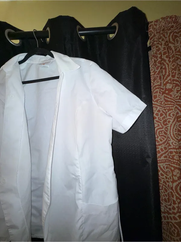 Unif White Short Sleeve Wrap Scrub Top for Woman - Image 2