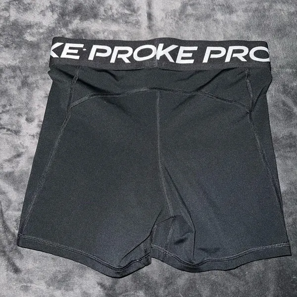 Nike Pro Shorts in Black Size Medium - Image 8